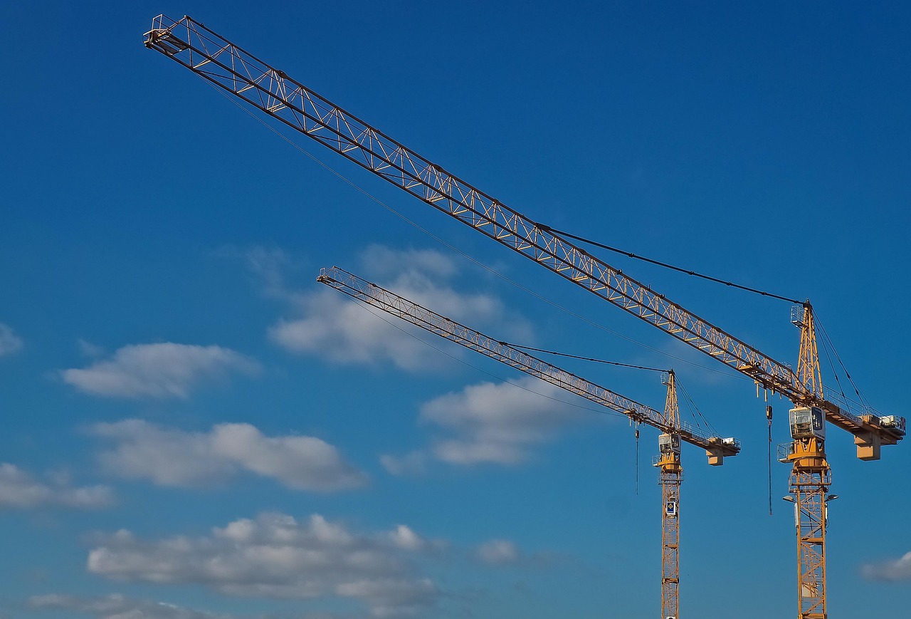 建設機械 重機(写真提供:652234 / Pixabay)